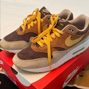Nike Air Max 1 Ugly Duckling size 8.5 Preowned